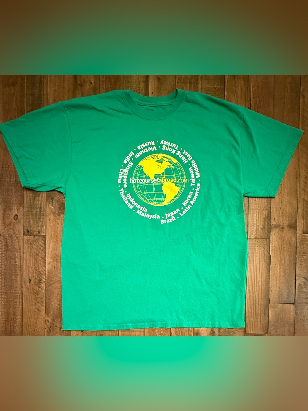 HotcoursesAbroad.com International Ed Graphic T-Shirt XL Green Globe Travel Tee